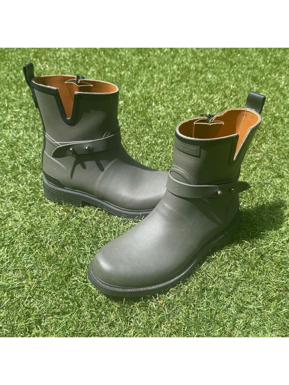 Rag & Bone Moto Harness Rain Boot — Dark Gray 🌿